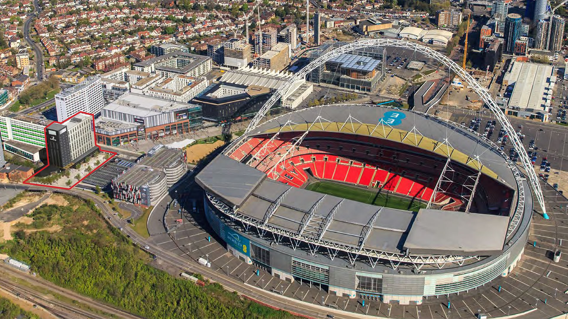 Anglie chce prodat slavné Wembley miliardáři Shahidu ...