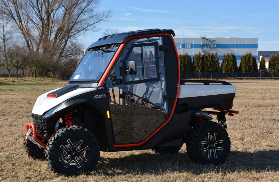 Kabina DFK Cab na čtyřkolce UTV Segway Fugleman.